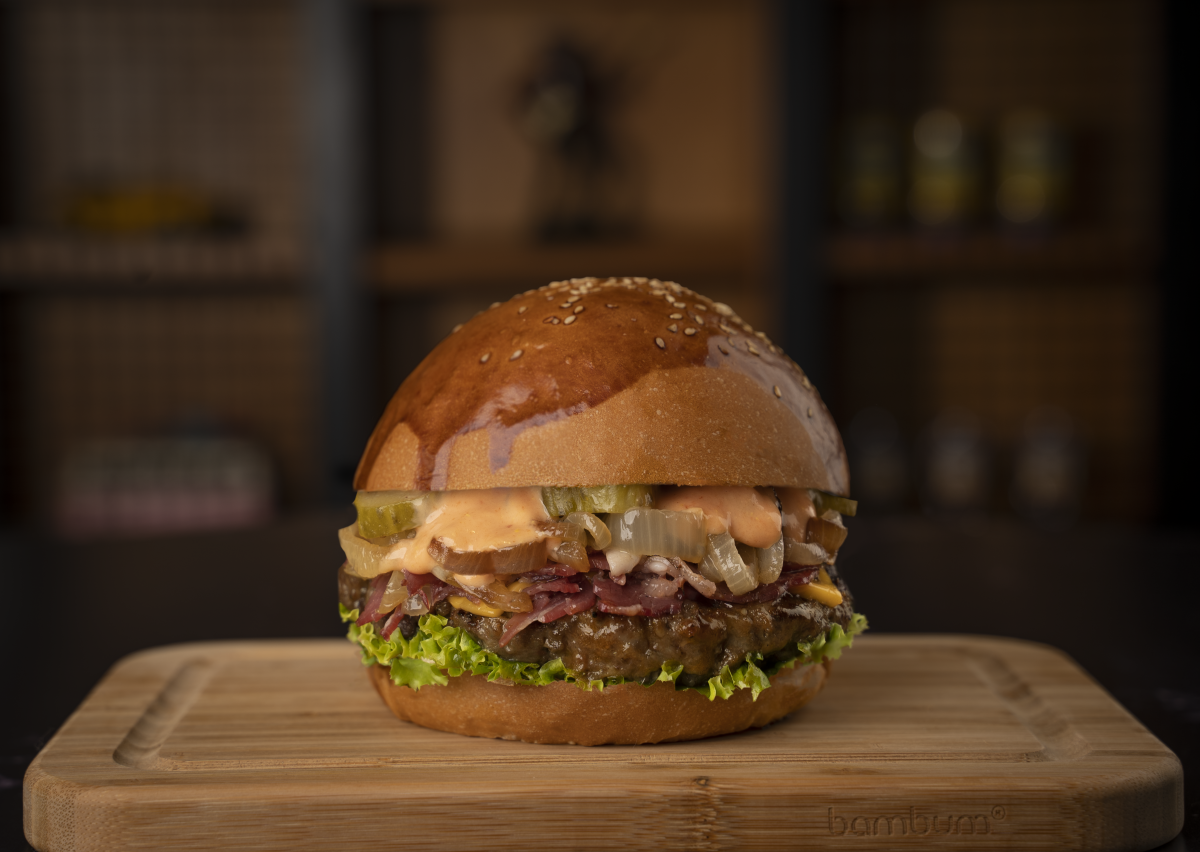 Cheese & Dana Füme Burger